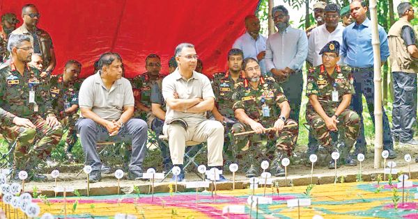 জাতীয় সংকট ও আইন-শৃঙ্খলা রক্ষায় সেনাবাহিনীর গৌরবময় ভূমিকা প্রশংসনীয়
