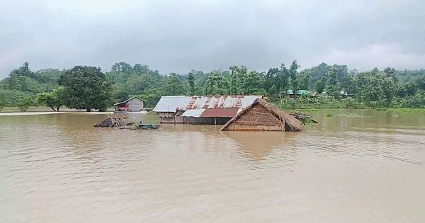 ৪৩ জেলায় ফসলের ক্ষতি, মৃতের সংখ্যা বেড়ে ৫৬