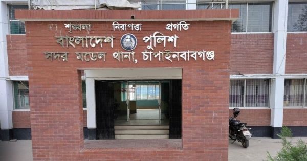 চাঁপাইনবাবগঞ্জে বিদ্যুৎস্পৃষ্টে একই পরিবারের ৩ জনের মৃত্যু