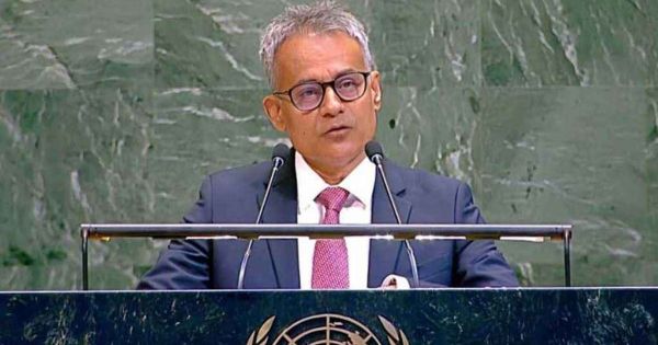 সড়ক নিরাপত্তা নিশ্চিতে নতুন নিরাপত্তা আইন চূড়ান্তের প্রতিশ্রুতি

