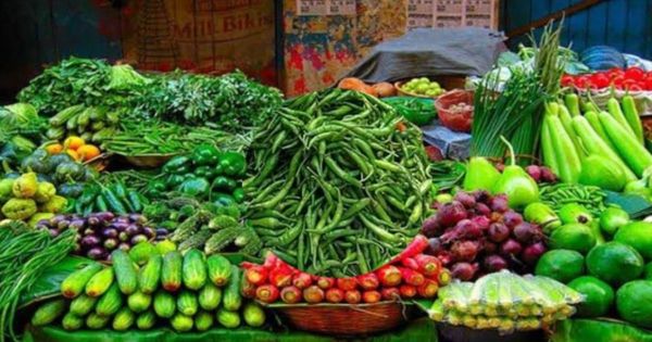বৃষ্টির প্রভাবে কাঁচাবাজার অস্থির, অধিকাংশ সবজির দাম সেঞ্চুরি পার