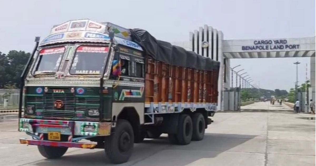 আড়াই বছর পর বেনাপোল বন্দর দিয়ে পেঁয়াজ আমদানি শুরু