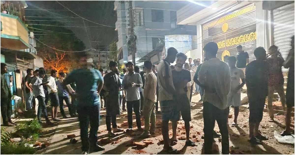 চবিতে নারী শিক্ষার্থীকে হেনস্তার অভিযোগে গ্রামবাসী-শিক্ষার্থী সংঘর্ষে আহত ৩২, সেনা মোতা‌য়েন