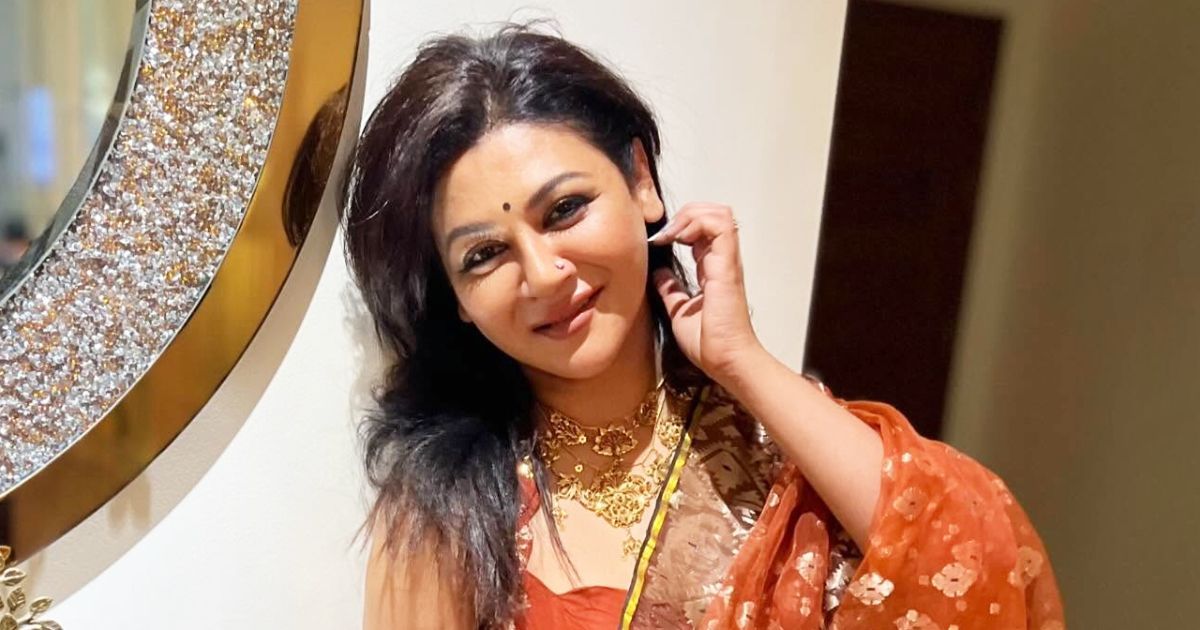 ‘এটা আমার দ্বিতীয় বাড়ি’, দুর্গাপূজায় কলকাতায় কাটানো প্রসঙ্গে জয়া