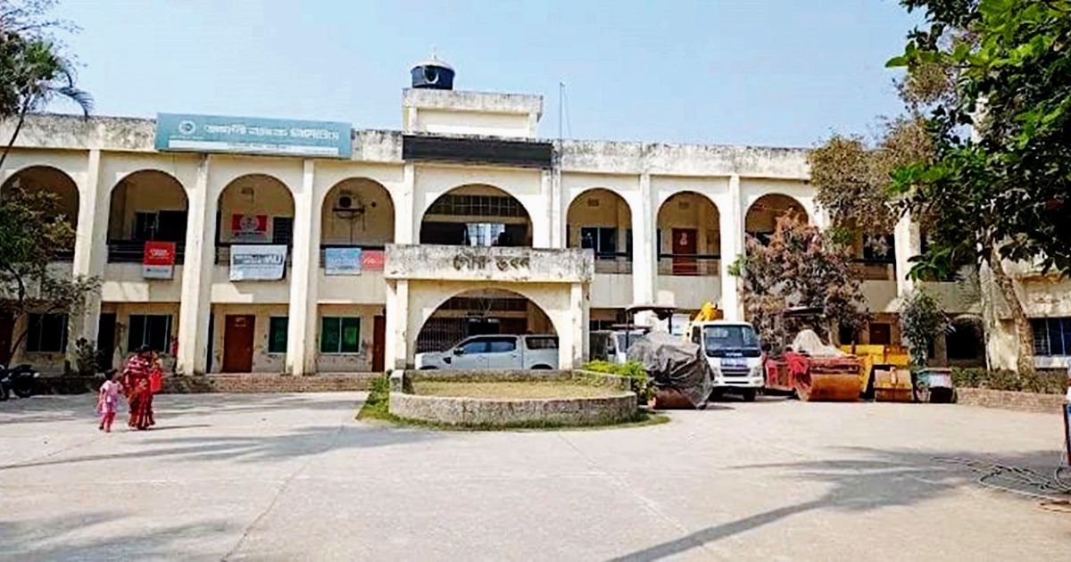 নাগরিক সেবার মান আরো বাড়াতে কাজ করছে মাদারীপুর পৌরসভা