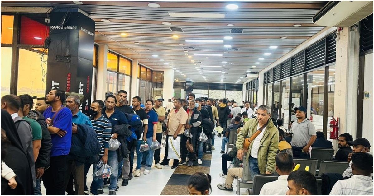 লিবিয়া থেকে দে‌শে ফিরে‌ছেন আরও ৩০৯ বাংলাদেশি